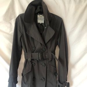 ‼️BB Dakota FALL TRENCH COAT Medium‼️